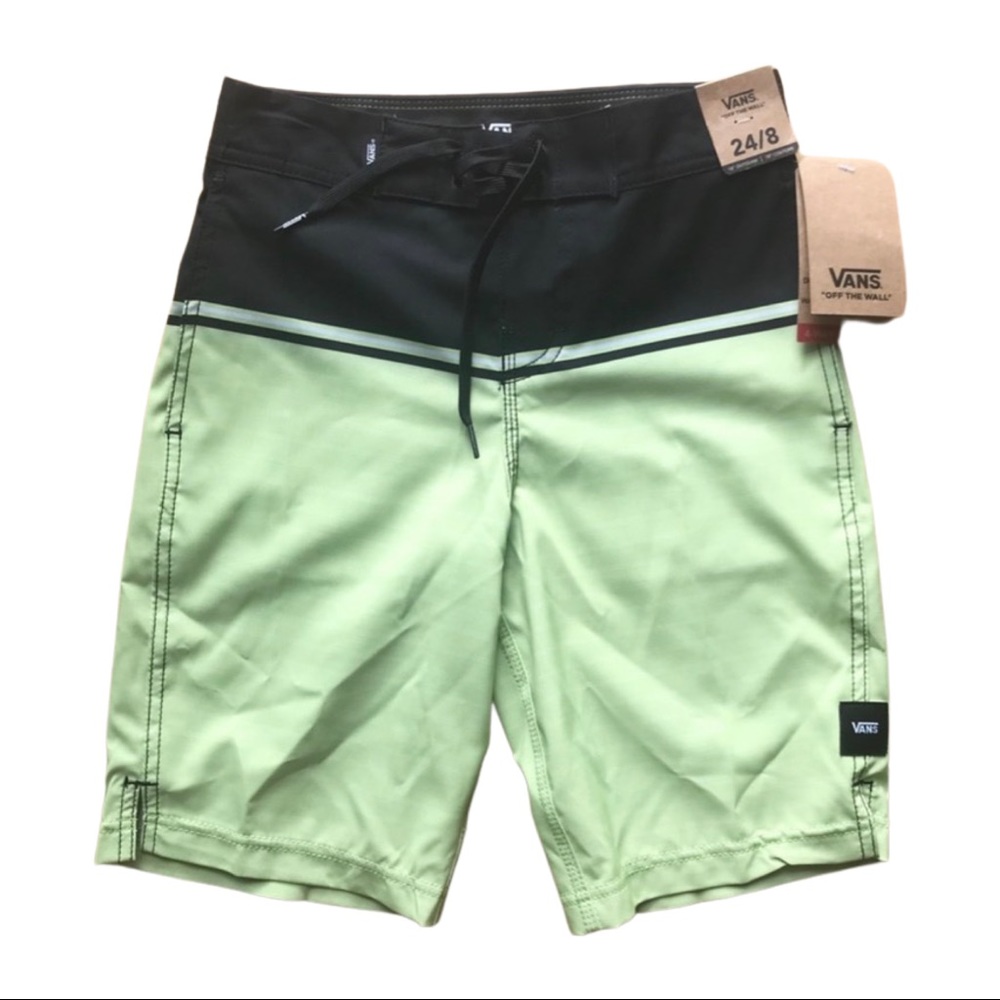 VANS 4 way stretch trunks